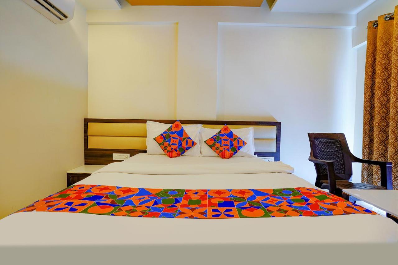 Fabhotel Ramjis Residency Насик Экстерьер фото
