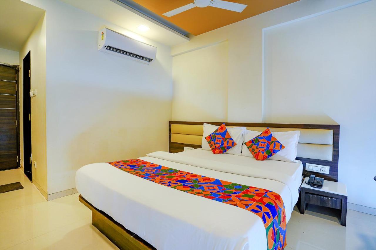 Fabhotel Ramjis Residency Насик Экстерьер фото